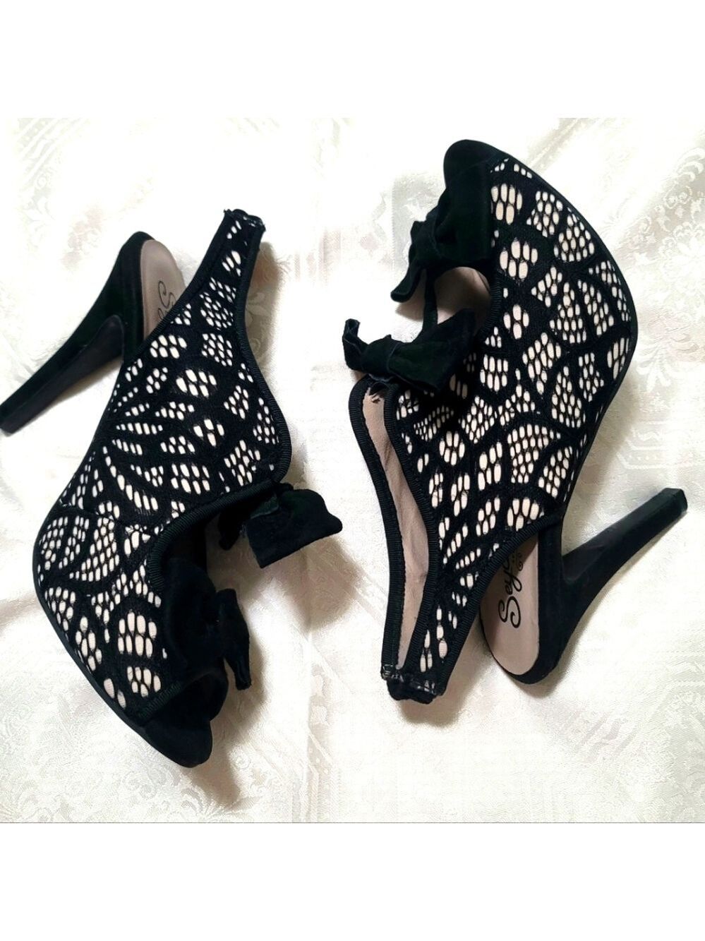 Seychelles Special Edition Black Slingback Bowed Stiletto Pumps Size 7 - Picture 2 of 8